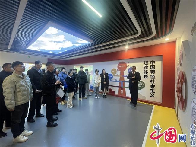 点击图片翻到下一页>> 云顶国际yd333云顶国际yd333师生与宪法的故事:知法于心 守法于行